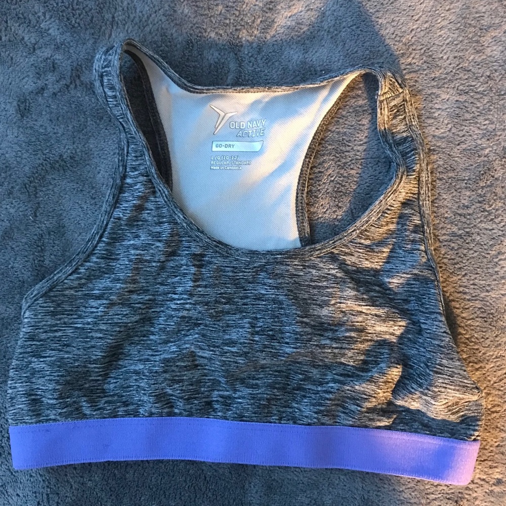 sports bra
